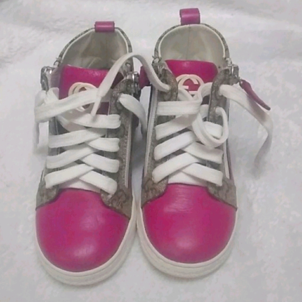 Gucci Toddler Girl Sneakers, size 23